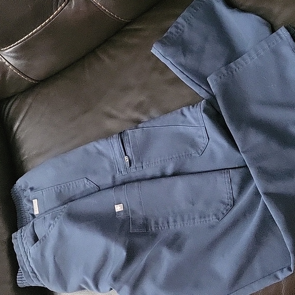 FIGS Scrub Pants